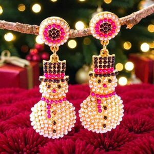 SNOW WHITE ELEGANT AND CHIC CHRISTMAS EARRINGS
